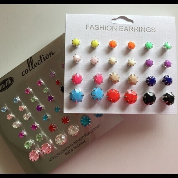 2 Sets of Earrings - Picture 3 of 4